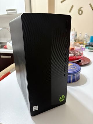 HP Computer Desktop Nero e Verde