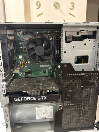 HP Computer Desktop Nero e Verde