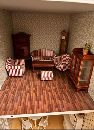 Casa delle bambole in stile vittoriano