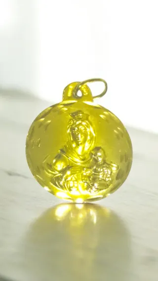 Medalla Oro 18k virgen del carmen  sagrado corazón
