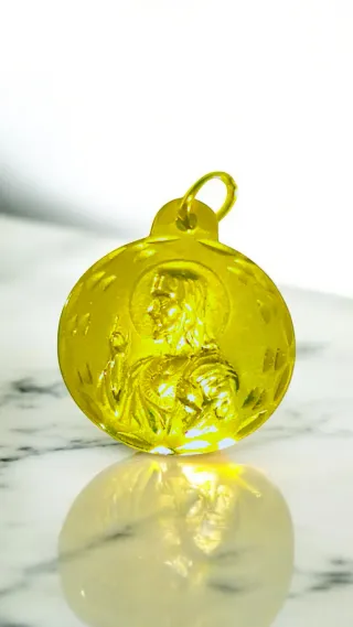 Medalla Oro 18k virgen del carmen  sagrado corazón
