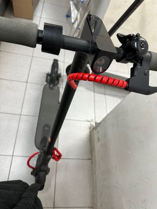 Patinete Xiaomi Mi Essential Negro