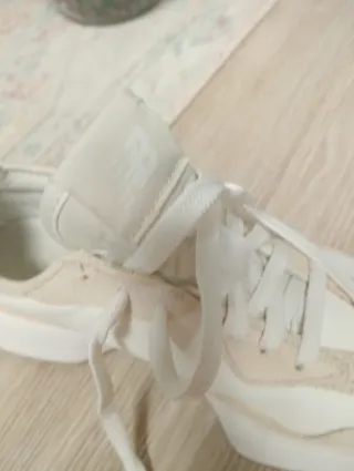 New Balance Bambas Blancas Beige Talla 38