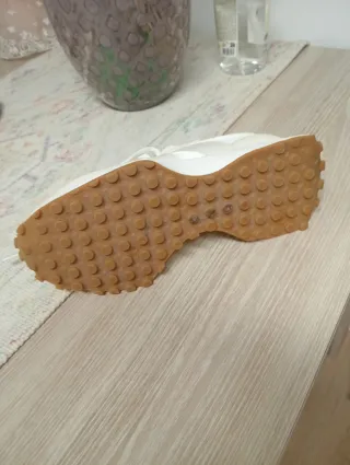 New Balance Bambas Blancas Beige Talla 38