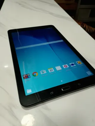 Samsung Galaxy Tab E SM-T560