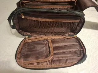 Beauty Case da viaggio in similpelle nera