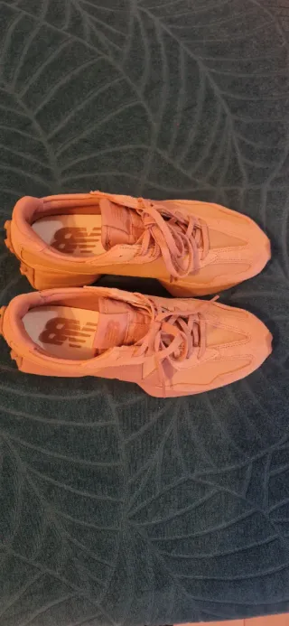 Zapatillas New Balance Beige/Rosa