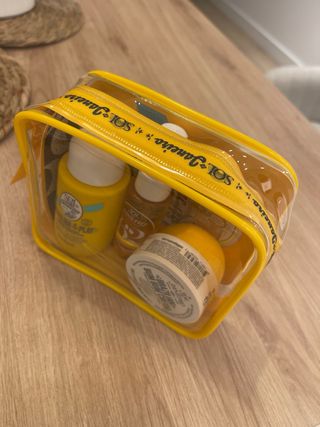 Set Cuidado Corporal Sol de Janeiro sin estrenar