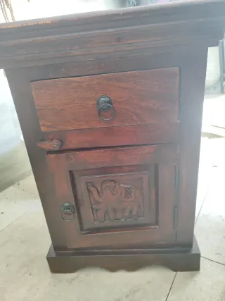 Comodini in legno antichi