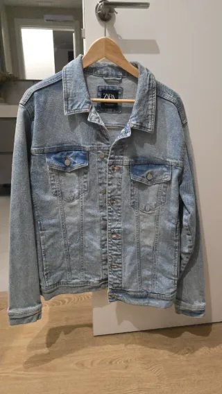 Chaqueta tejana Zara azul