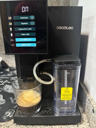 Cafetera Superautomática Cecotec Negra