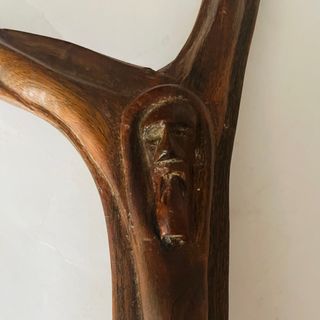 Crucifijo tallado madera