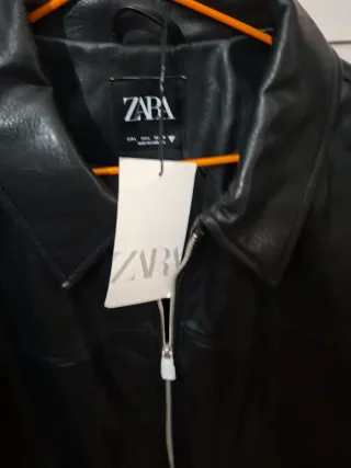 Chaqueta Zara Negra