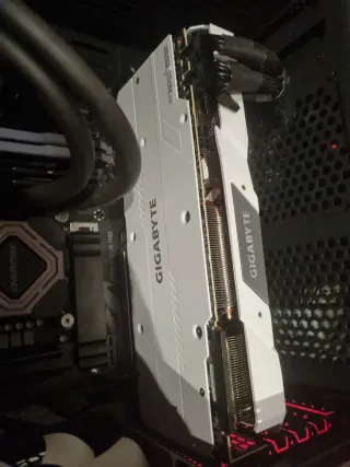 Gigabyte RTX 2080 Gaming OC White 8G