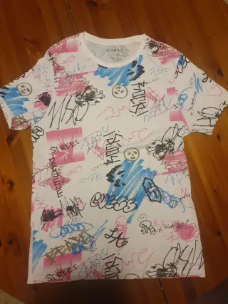 Camiseta Guess Estampada Multicolor