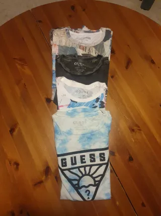 Camiseta Guess Estampada Multicolor