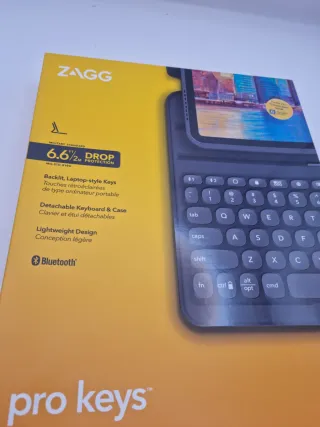Teclado ZAGG Retroiluminado para iPad
