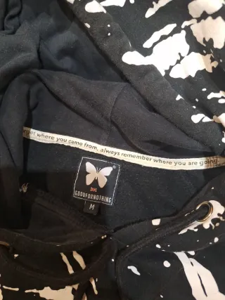 Sudadera GoodForNothing Talla M Negra y Blanca