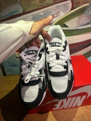 Nike Air Max Solo (GS) Negro/Blanco