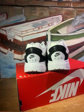 Nike Air Max Solo (GS) Negro/Blanco