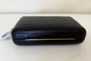 Bolso de mano o clutch, tipo croco, negro, Parfois