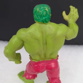 FIGURA HULK PVC.