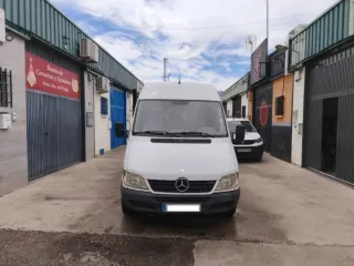 Mercedes-Benz Sprinter 2004