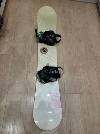 Nitro Mystique 152cm Snowboard con Fijaciones