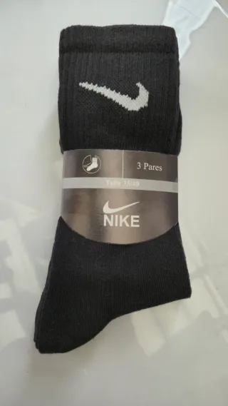 Calcetines Nike blancos y turquesa EUR 35-40