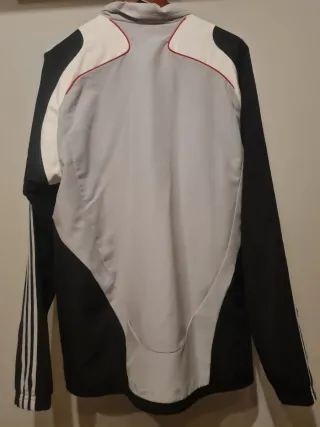 Chaqueta Adidas Liverpool Talla L Gris