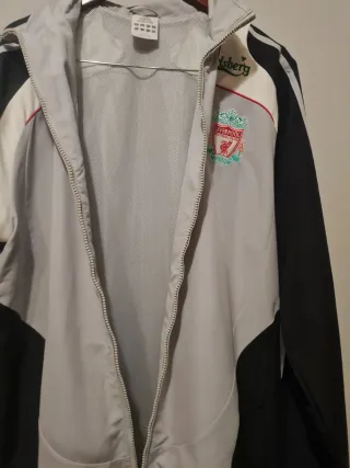 Chaqueta Adidas Liverpool Talla L Gris