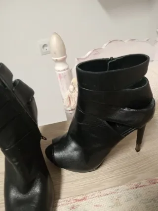 Botines Guess Negros