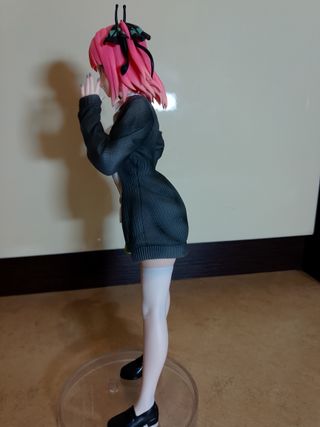 Nino Nakano school dress figure
