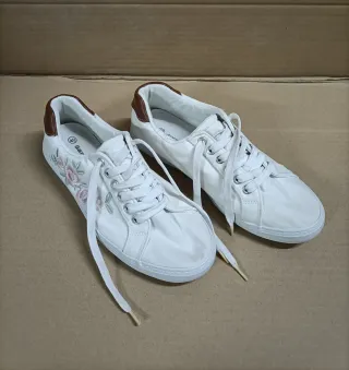 Zapatillas Grace Blancas.