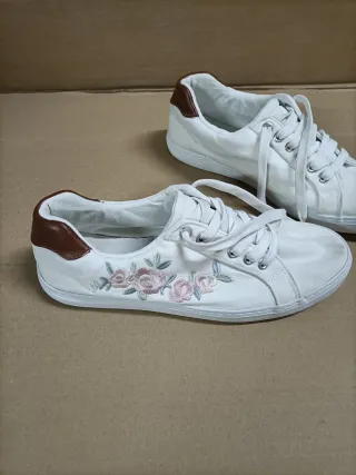 Zapatillas Grace Blancas.