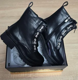 Stivali neri da donna