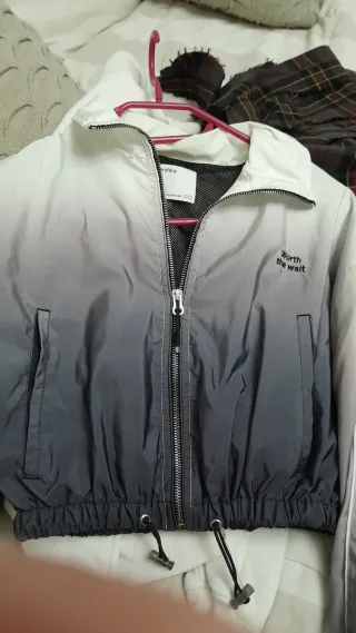 Chaqueta Cortavientos Bershka Ombré