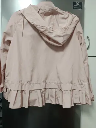 Cortavientos Zara rosa Talla M