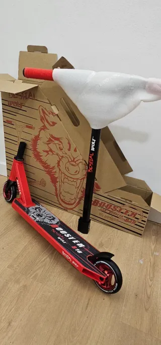 Patinete Bestial Wolf Booster B18 Rojo