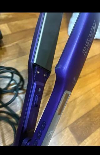 Plancha de pelo morada Kipozi