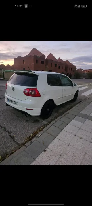 Volkswagen Golf GTI v