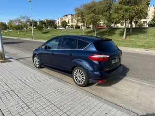 Ford C-MAX Titanium 2.0 TDCi 140cv · 2013 · 98.000