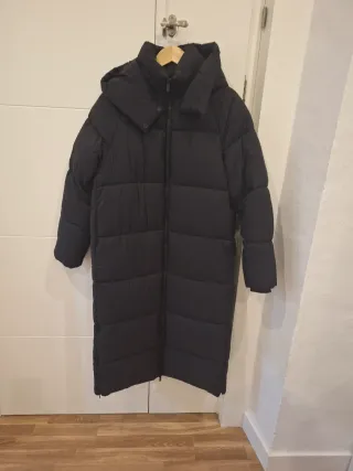 Abrigo negro largo nuevo