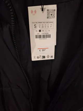 Abrigo negro largo nuevo