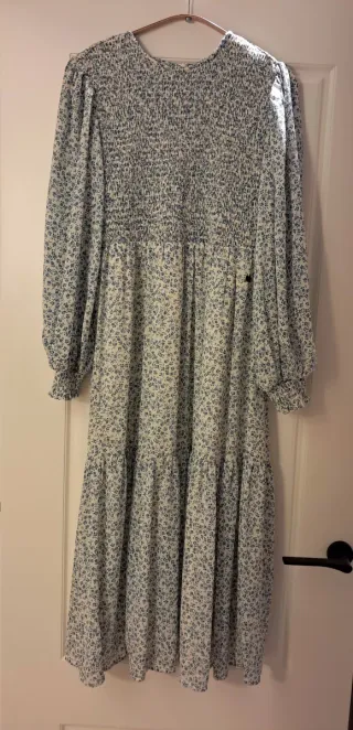 Vestido largo Nümph floral azul y blanco