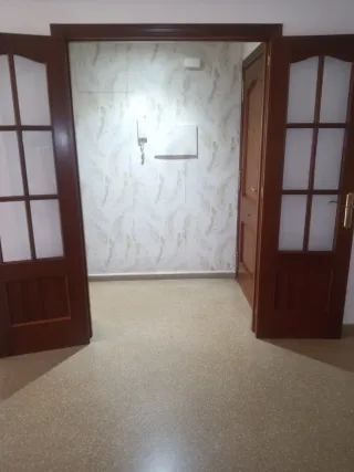 Alquilo piso 2 planta sin ascensor, exterior