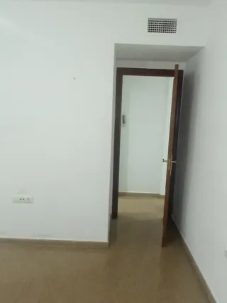 Alquilo piso 2 planta sin ascensor, exterior