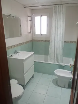 Alquilo piso 2 planta sin ascensor, exterior