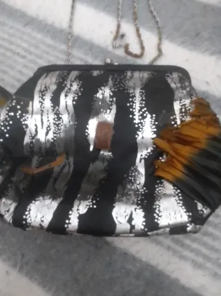 Bolso de fiesta negro con plateado