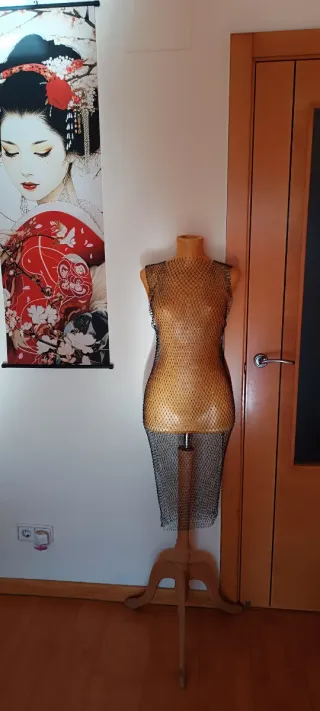 Vestido rejilla con pedrería